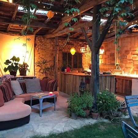 La Maison Magique Saint-Chamassy Екстериор снимка