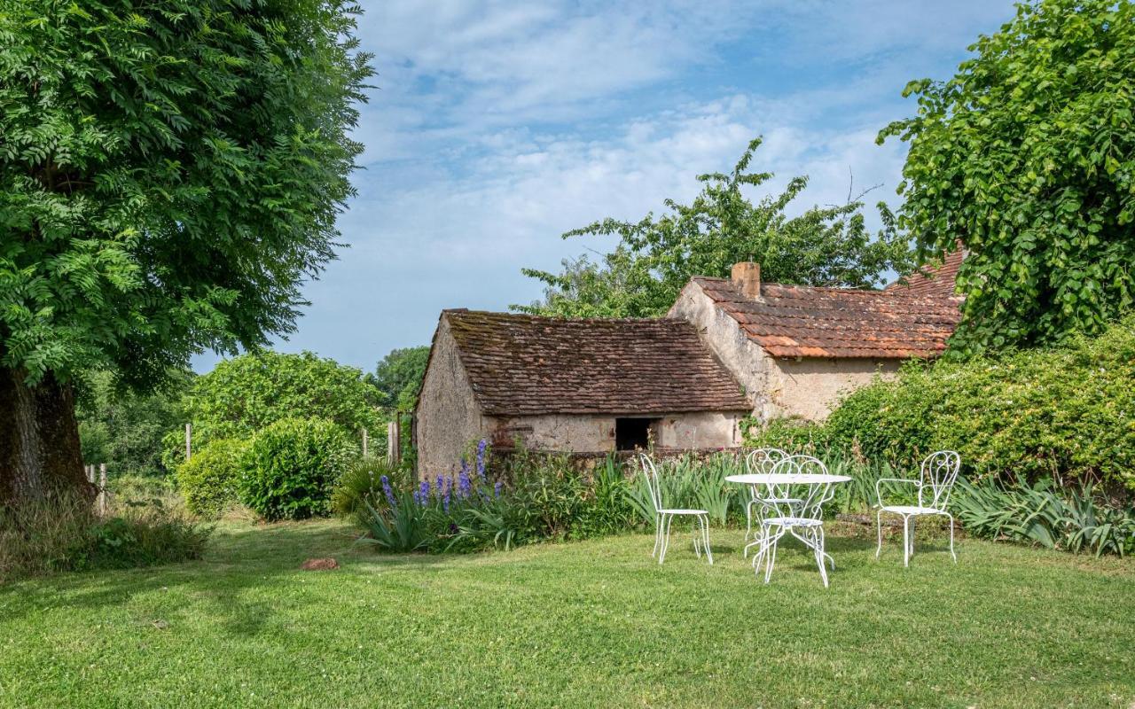 La Maison Magique Saint-Chamassy Екстериор снимка